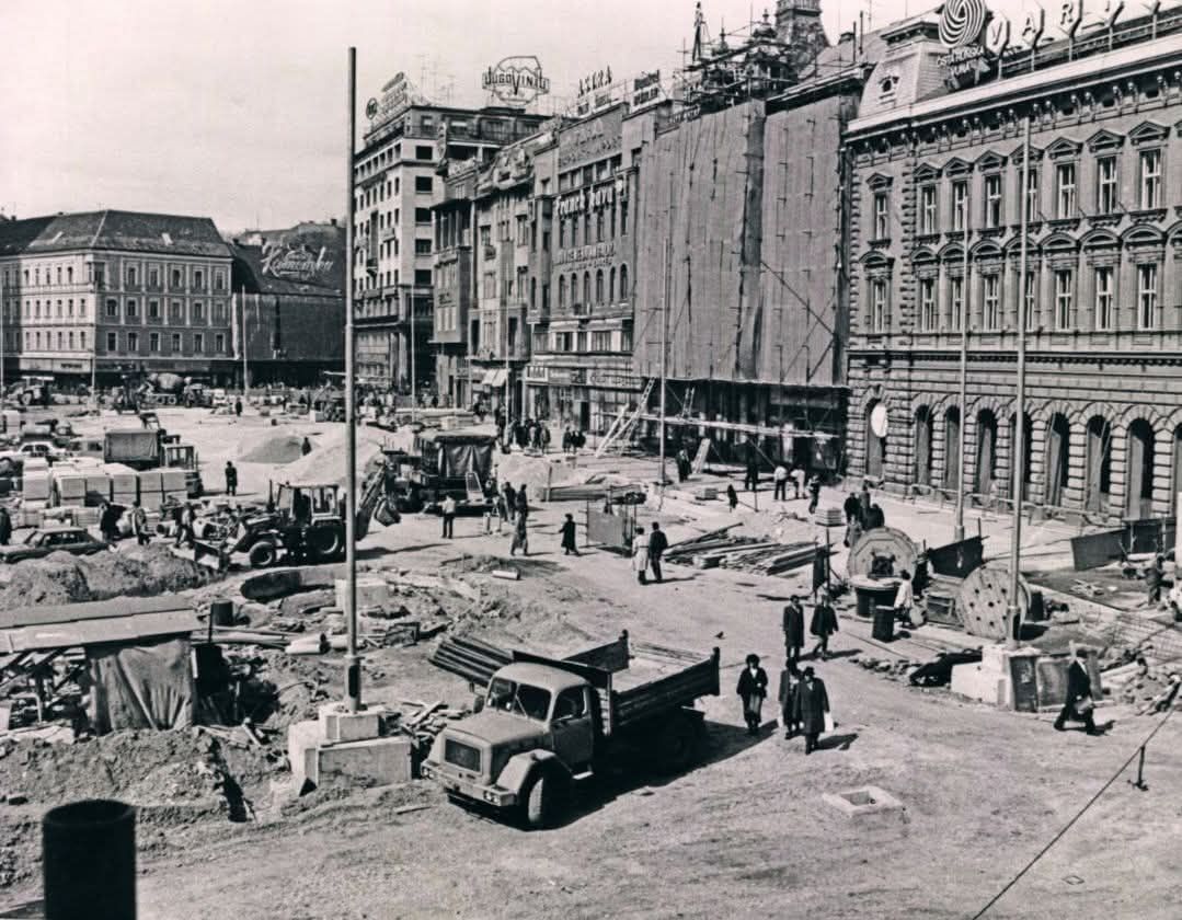 Radovi na Trgu Republike za Univerzijadu 1986. godine (B)